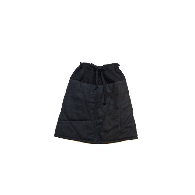 ブラック(黒)、デッドストックウール、リネンキルト、子供用ギャザースカート、サイズ調整可能(約2才から6才)