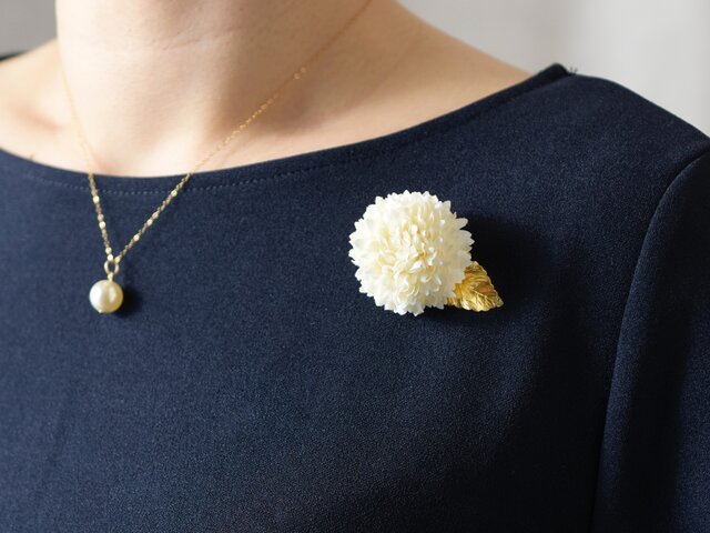コサージュ・ブローチ】アンティーク・ヴィンテージなピンポンマムの花