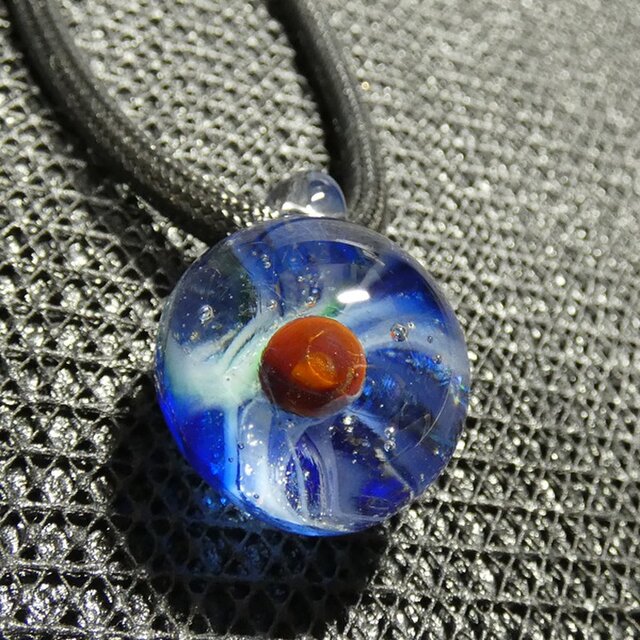 神経細胞の中の球体ＮＯ.4（ガラス、トンボ玉、ペンダント）