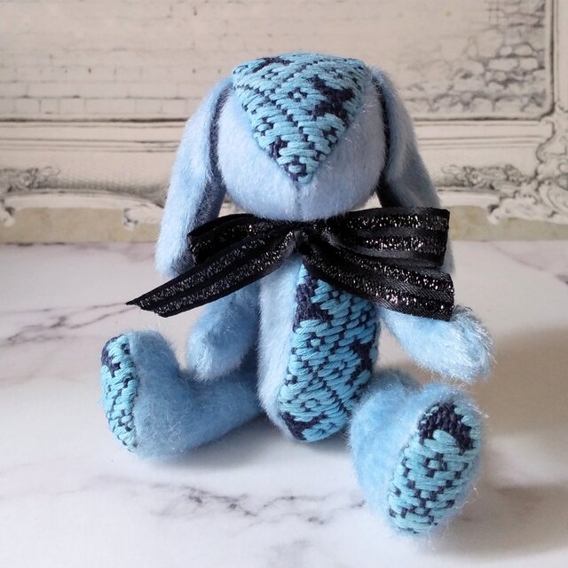 こぎん刺しのうさぎS ロップイヤー総刺しこぎんウサギ 「Dreamy」