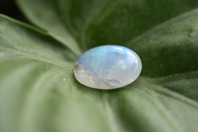 虹色シラー☆ムーンストーン ルースs717 | iichi 日々の暮らしを