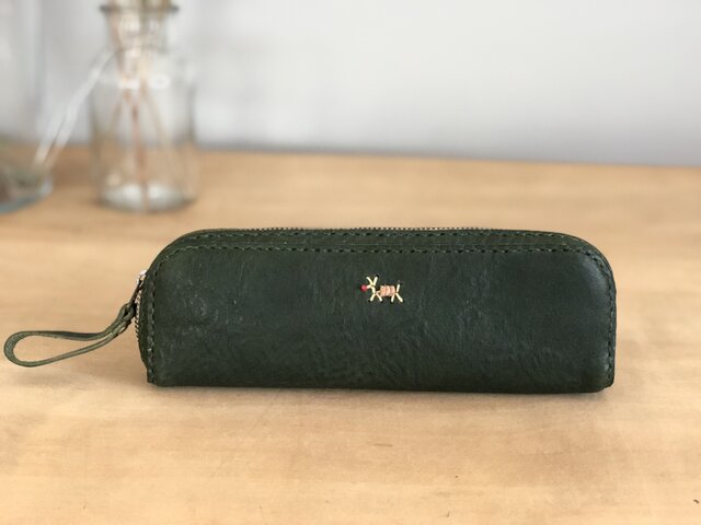 栃木レザー 本革手縫いのペンケース（緑） | iichi 日々の暮らしを