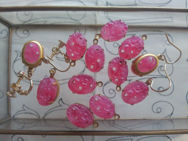 ヴィンテージ Pink-flower(with hole)14×10㎜ 14Kgfピアスまたは