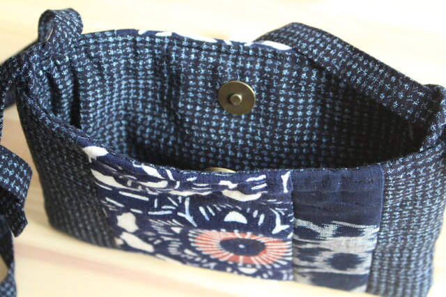 古布を使った バッグinスマホショルダーバッグ K | iichi 日々の