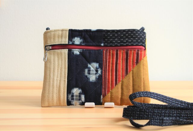 古布　前掛け　ショルダーバッグ　ハンドメイド 古布前掛け ショルダーバッグ ハンドメイド 前掛けリメイク