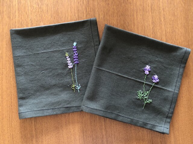 刺繍ハンカチ☆ルピナス | iichi 日々の暮らしを心地よくするハンドメイドやアンティークのマーケットプレイス