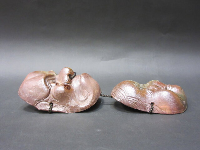 唐津焼〆壁掛け(鬼神面+おたふく面) | iichi 日々の暮らしを心地よく