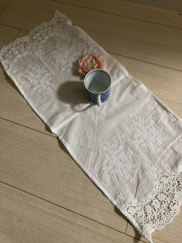 ✳︎ハンドメイド✳︎コットンスカラップ刺繍のフリークロス | iichi