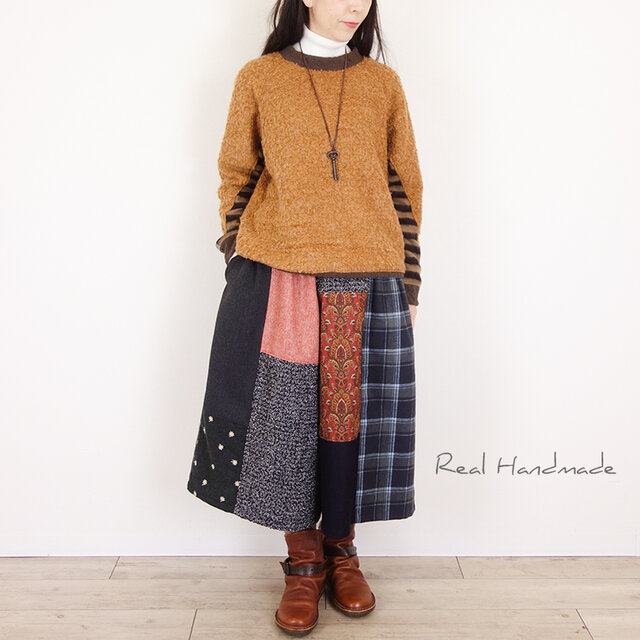 ウールツイストニット+ニットフレアワイドパンツ+ニットマフラー