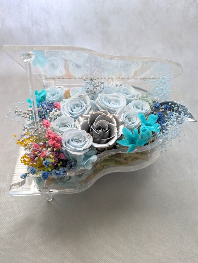 【プリザーブドフラワー／グランドピアノシリーズ】ブルーローズベビーブルーローズ/フラワーケースリボンラッピング付