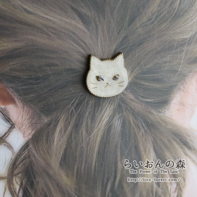 受注生産】ウルウルおめめの猫ヘアゴム（シロネコさん）パールホワイト