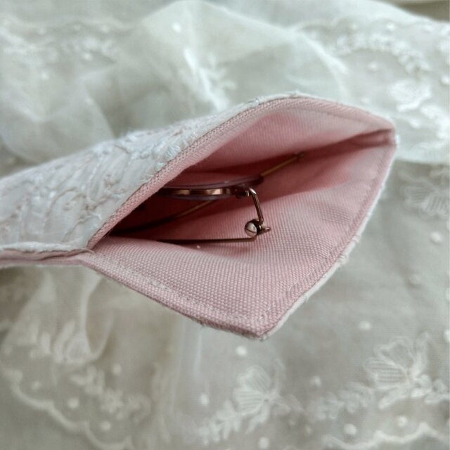 マーガレット*刺繍生地*メガネケース | iichi 日々の暮らしを心地よく