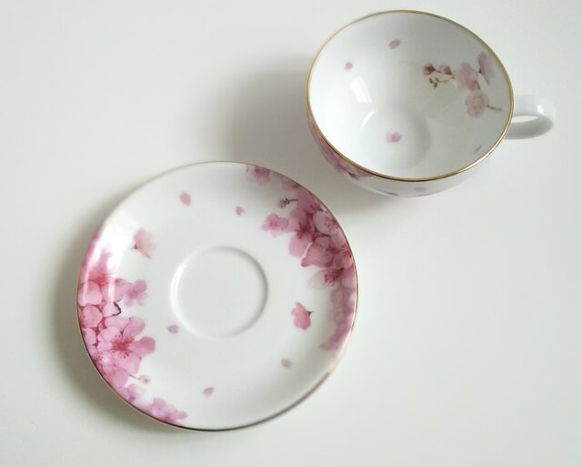 桜のカップ&ソーサー 1客(この品限り) | iichi 日々の暮らしを心地よく