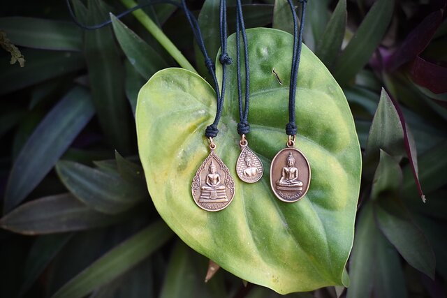 ◯ブッダの，お守り お守りブッダさま☆真鍮ペンダント941 | iichi 日々の暮らしを心地よく