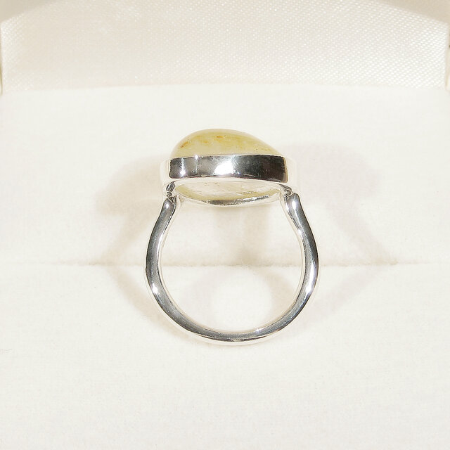 おにぎり型の9.25ctルチルクォーツとSV925の指輪（リングサイズ：9.5号