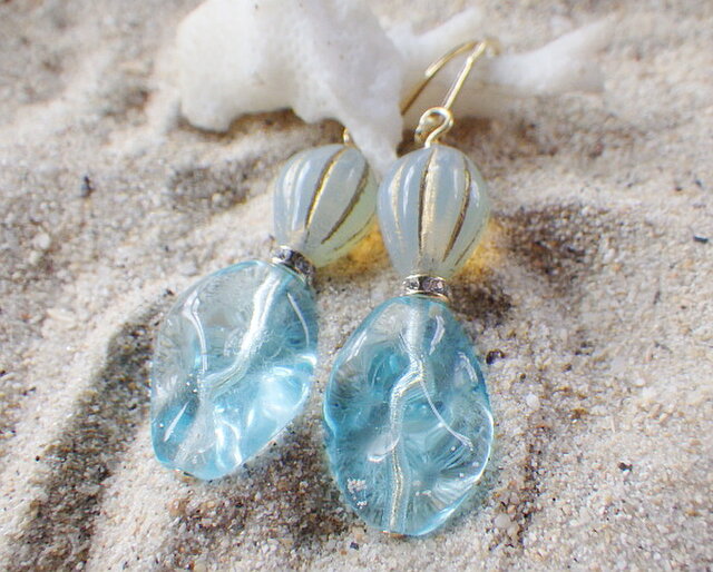 Mermaid's Perfume Bottle Earrings B 人魚姫の香水瓶ピアス
