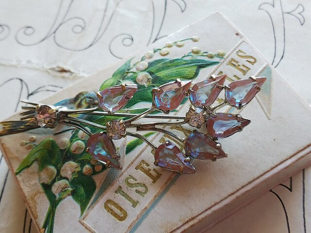 ヴィンテージ サフィレット しずく8粒・Leaf ブローチ（約60