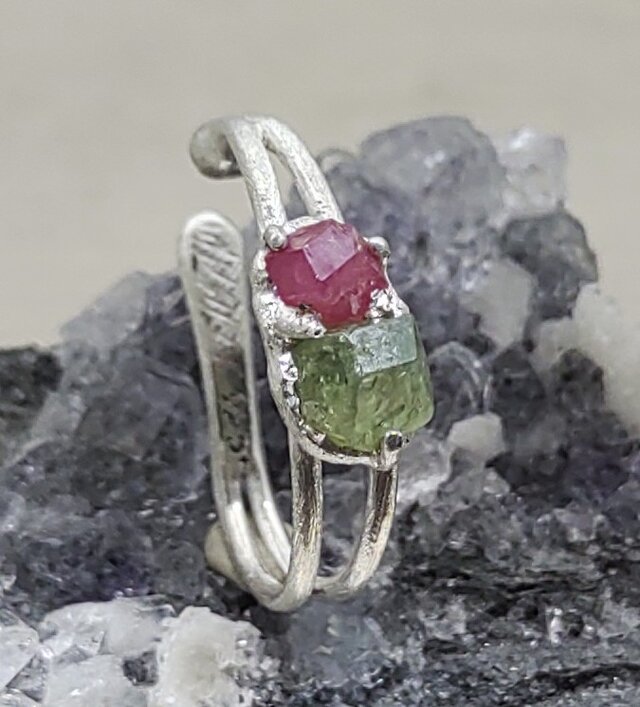 ﾗｽﾞﾍﾞﾘｰ/ﾃﾞﾏﾝﾄｲﾄﾞ＊925イヤーカフ