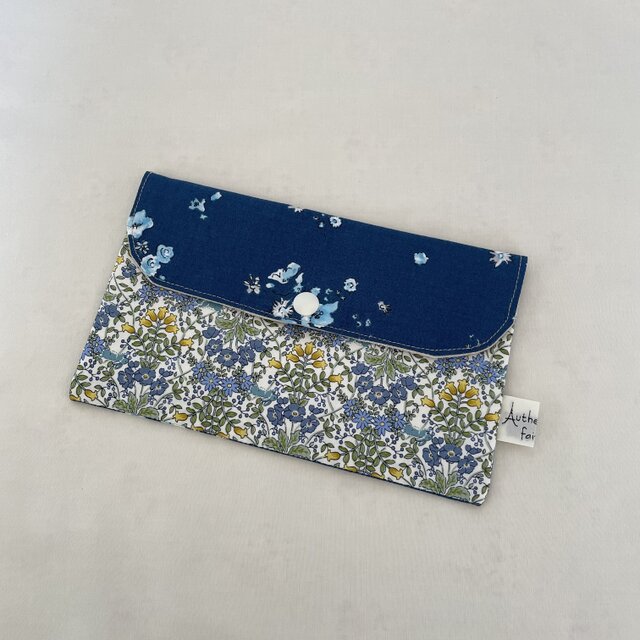 マルチケース　リバティとうさぎちゃん