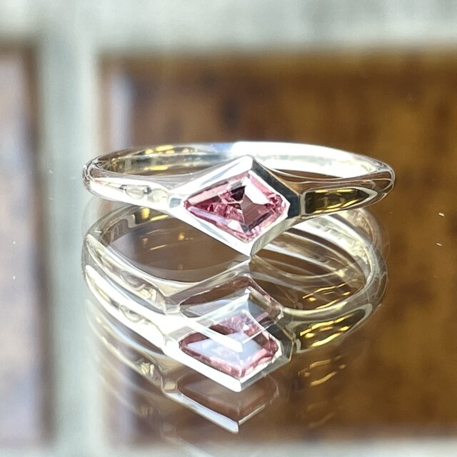 ピンクスピネル　ファセットカット　シルバーSV925リング