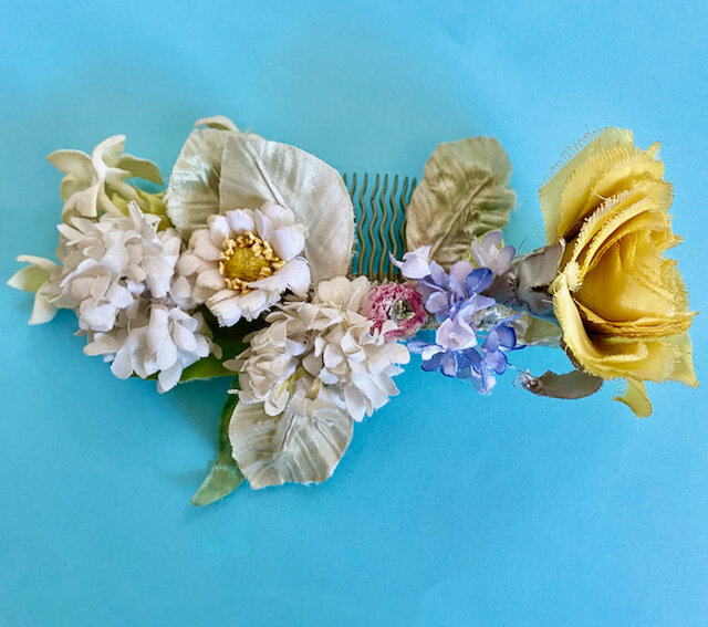 布花のヘアアクセサリー ブライスサイズ 布花 春の髪飾り | iichi 日々の暮らしを心地よくするハンドメイドや