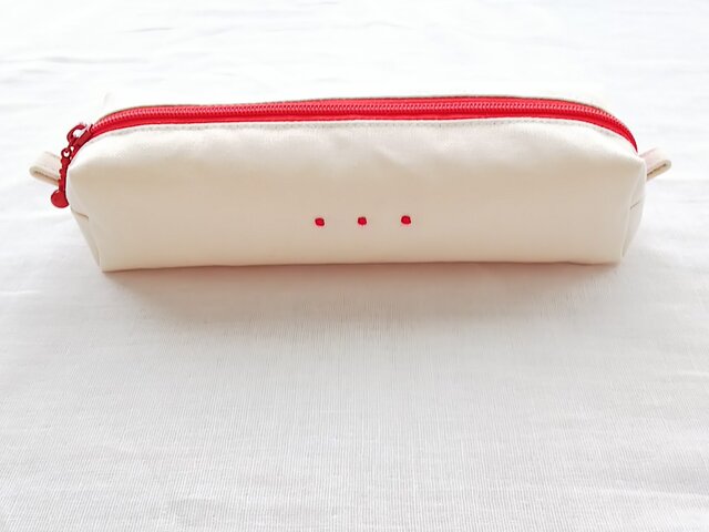 ツバメ × CUBIX ペンケース エンジ 新品未使用 - メルカリ
