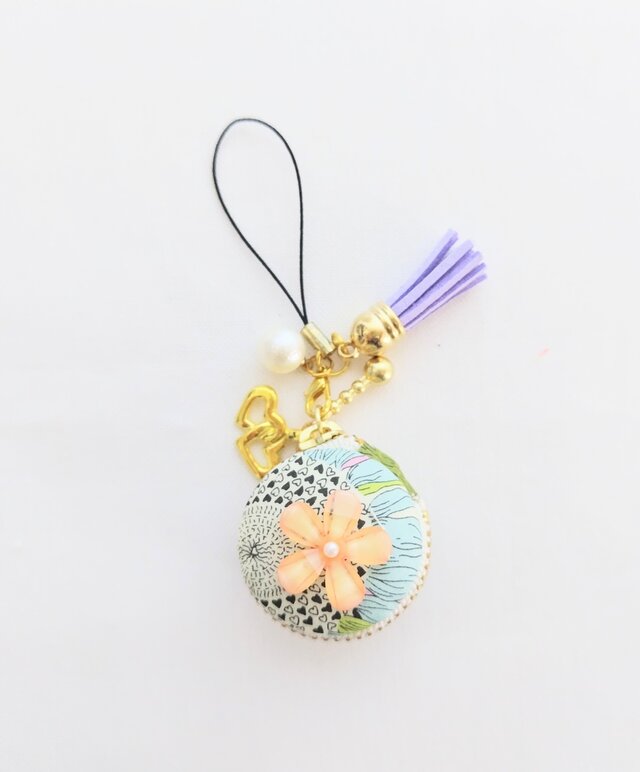 リバティスザンナのマカロンポーチ②