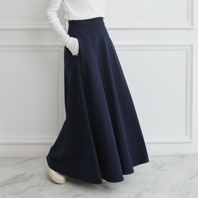 やわらか裏毛パイル素材 デイリユースに使える 大人スウェット スカート　ネイビー　0565NV
