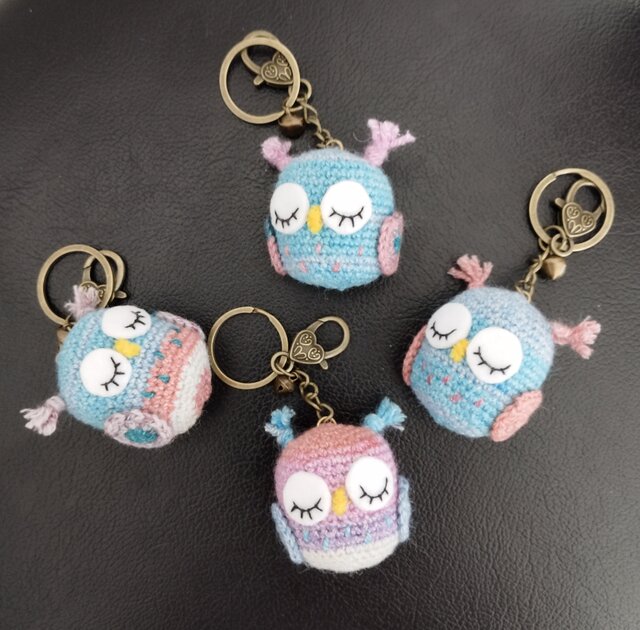ふくろうのキーホルダー　ハンドメイド 編みぐるみ☆ふくろうキーホルダー☆b☆ | iichi 日々の暮らしを