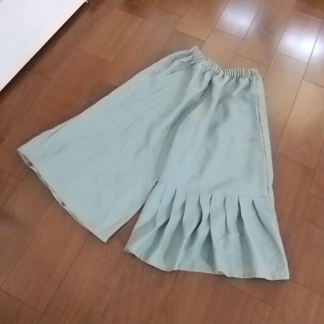ペールグリーンリネンアシンメトリーガウチョパンツ