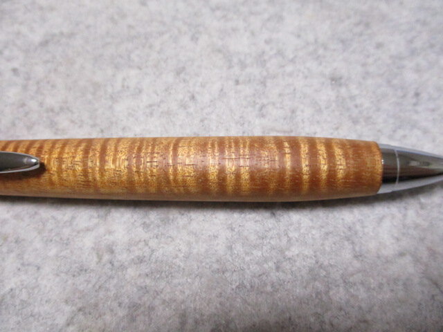 ハワイアンコア カーリー杢 椿油仕上げ 木軸シャープペンシル(0.5ミリ