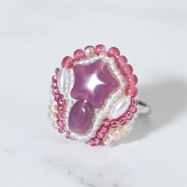 おしゃべりな指輪60　フリーサイズ　ビーズ刺繍のリング　スター　ピンク　パープルング　スター　ピンク