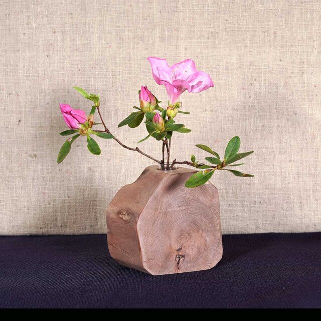流木の花器、フラワーベース、一輪挿し、6９