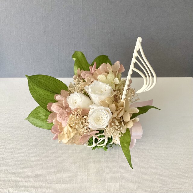 音符の花カゴ ホワイト ピンクリボン | iichi 日々の暮らしを心地よく