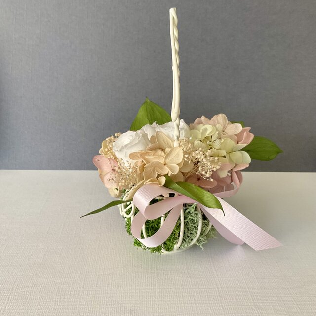 音符の花カゴ ホワイト ピンクリボン | iichi 日々の暮らしを心地よく