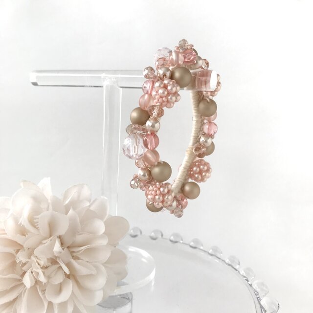 桜色 の ビーズボール ビジュー クロッシェ シュシュ ピンク ヘアゴム