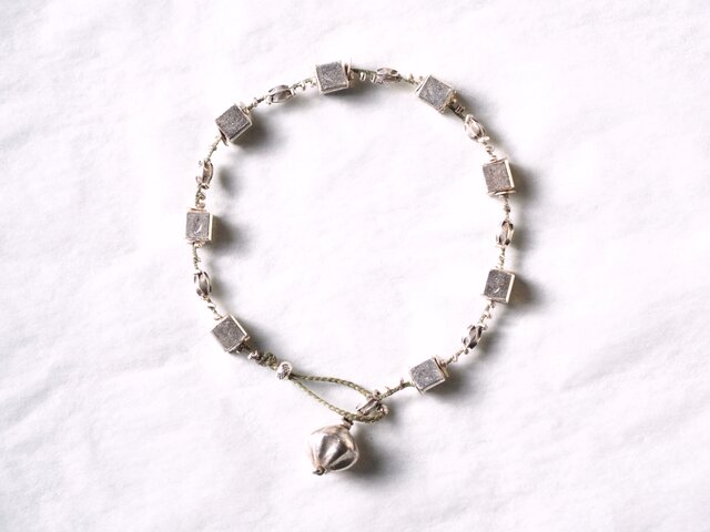 silver950©️ブレスレット キューブ x エスニック】シルバー ブレスレット silver950 | iichi