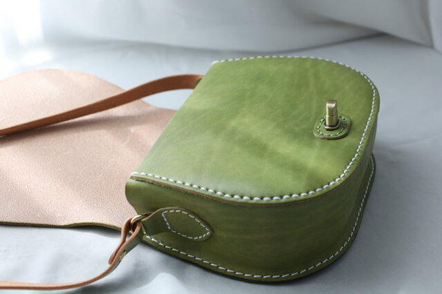 ☆新作キャンペーン中！☆総かぶせ 本革手作りレディースハードムーン