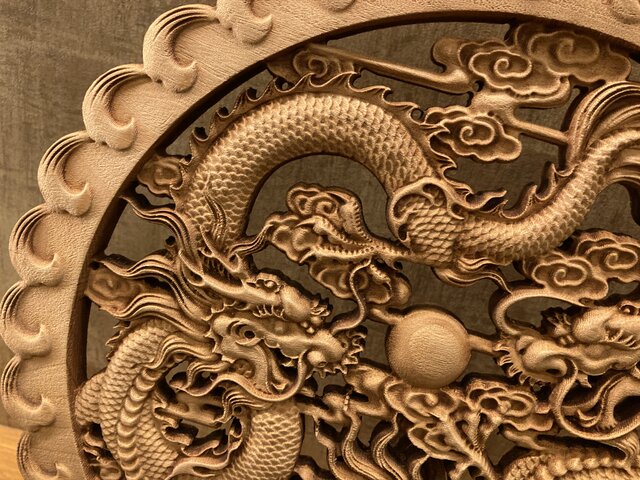 古い彫刻の皿　騰雲銀龍　雙龍戲珠　アンティーク 古い彫刻の皿 騰雲銀龍 雙龍戲珠 アンティーク