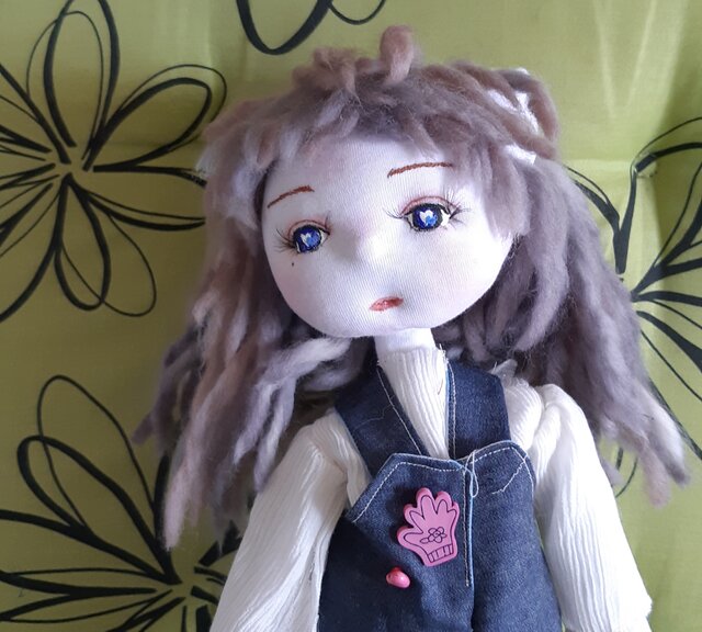 新作猫耳ちゃん。天然素材だけを使った手作り人形。お誕生、入園、入学