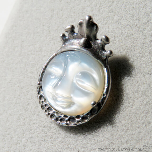 ムーンストーン ブローチ / Face Moonstone Brooch | iichi 日々の