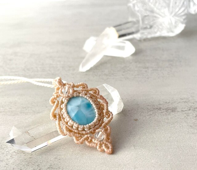 水面の欠片～ラリマーのネックレス | iichi 日々の暮らしを心地よく