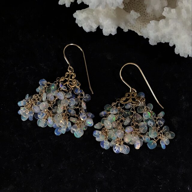 オパール　イヤリング 再販2』【K14gfと真鍮】tailピアス［オパール］(イヤリング