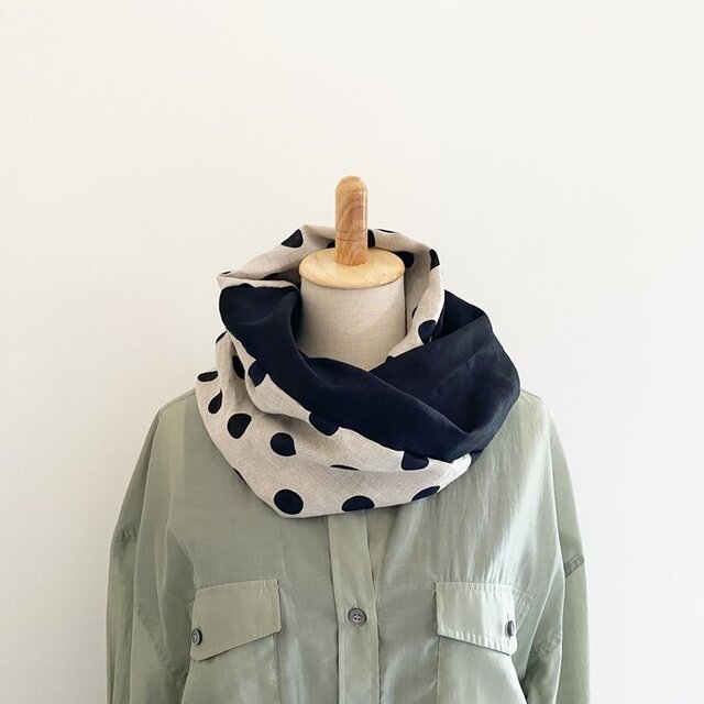 ドット柄×ブラック　良質リネンのバイカラースヌード