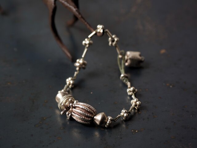 カレンシルバー 編み込みブレスレット | iichi 日々の暮らしを