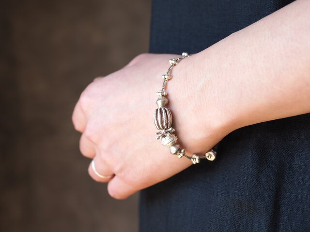 juju カレン4連　ブレスレット カレンシルバー ブレスレット【4】 - ETHNIC TOKYO アジアン雑貨