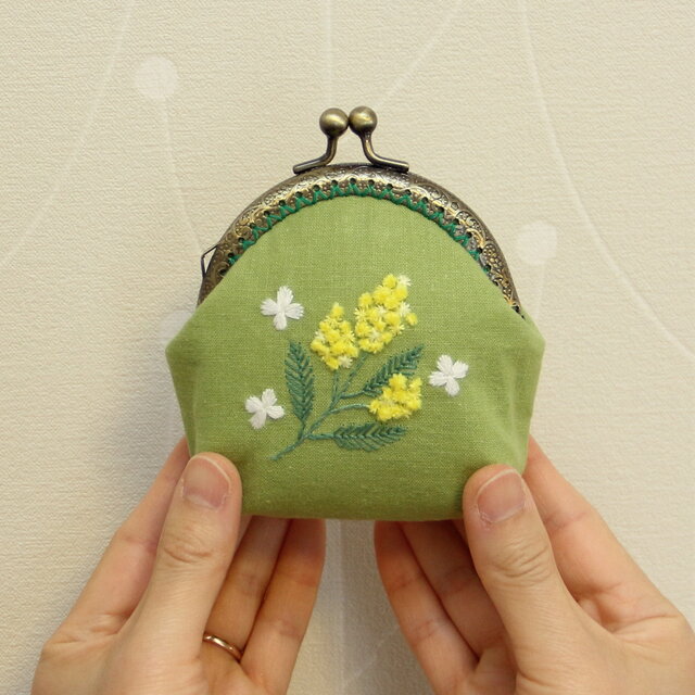 ポケットいっぱい 【01】ミモザ刺繍 金額 【￥1.580⠀】 - 通販