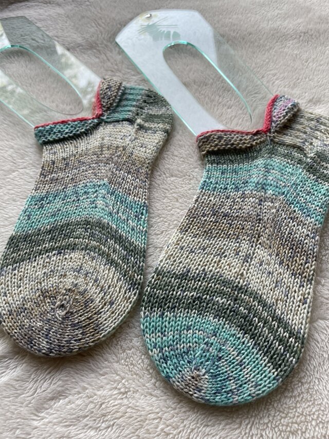 本日19時再販No.1157　うつぼソックス46匹め