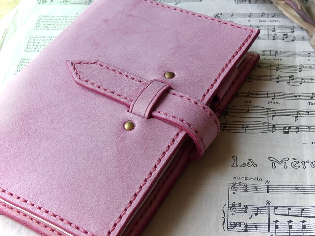 イタリア革の手帳カバー／A6サイズ／ベビーピンク | iichi 日々の