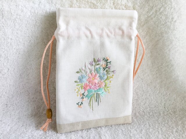 花刺繍の巾着～花束～ | iichi ハンドメイド・アンティーク・食品